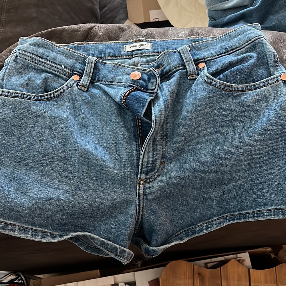 Wrangler Light Blue Denim Jean Shorts - Picture 2 of 2